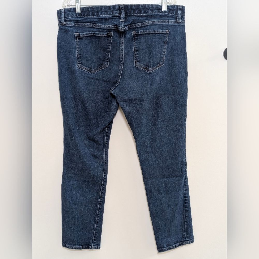 Gap Real Straight Dark Wash Denim Jeans Women’s 16 / 33R Clean Girl - Picture 3 of 5